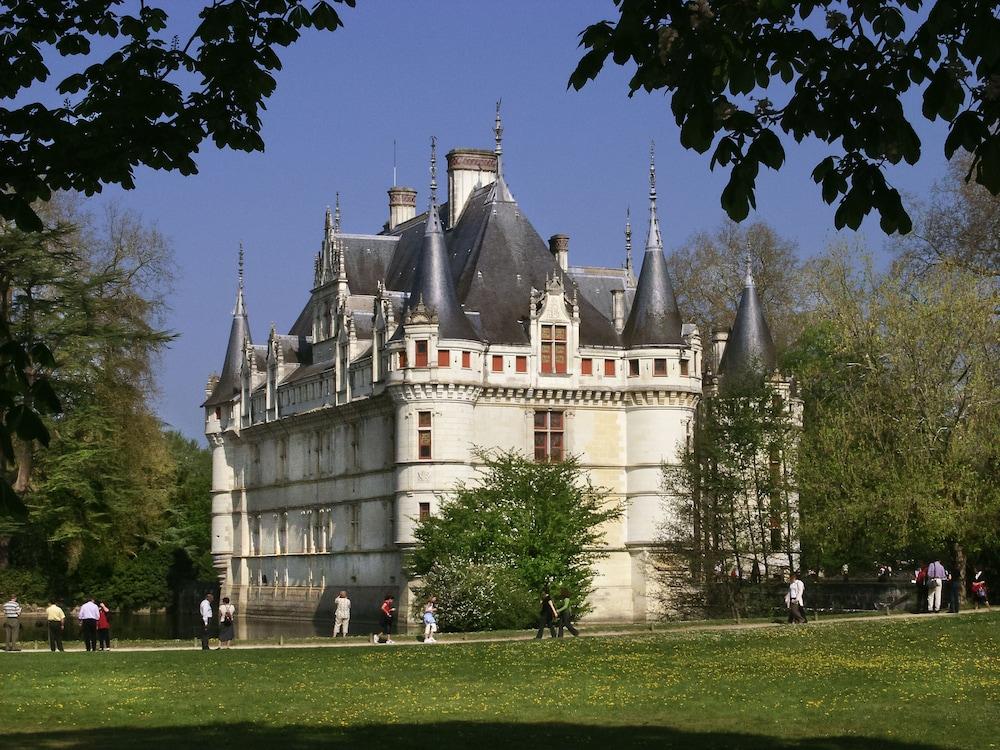 Ibis Amboise Hotel Exterior photo