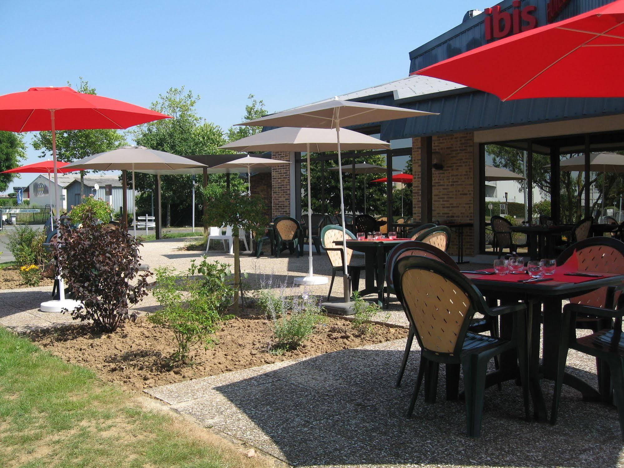 Ibis Amboise Hotel Exterior photo