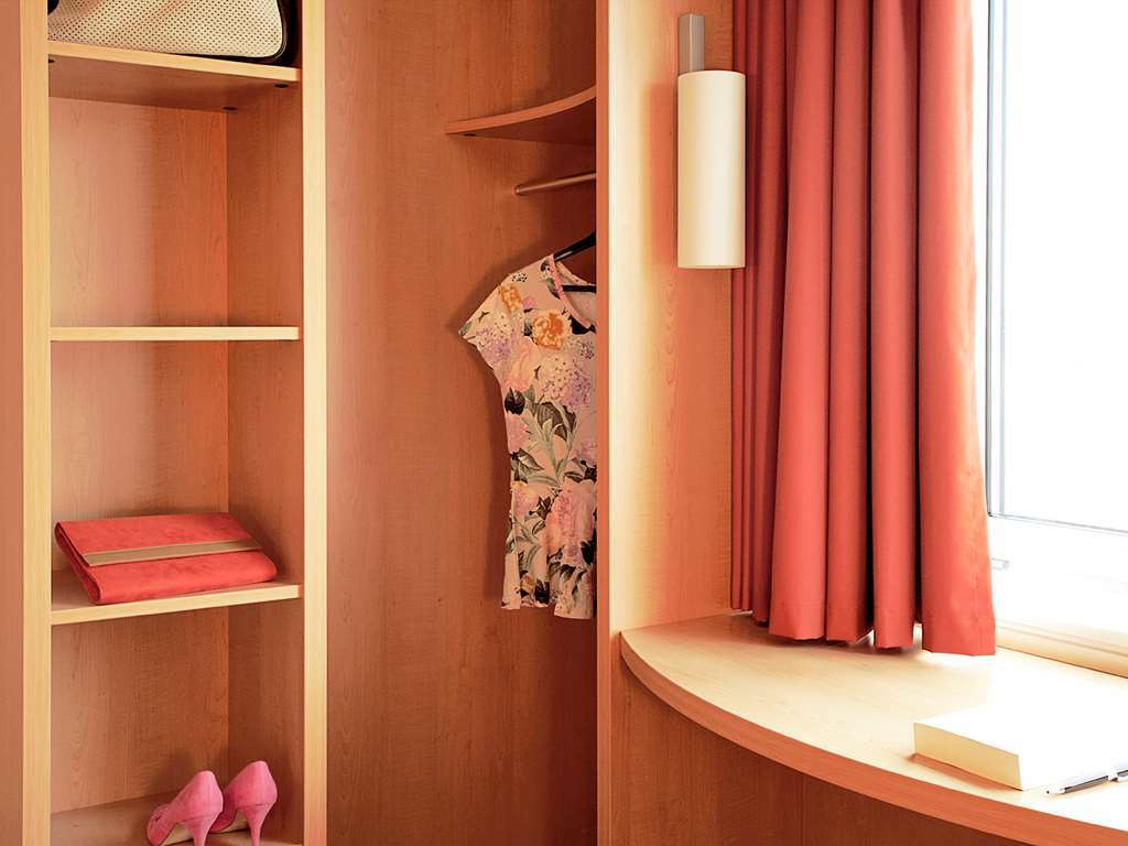 Ibis Amboise Hotel Room photo