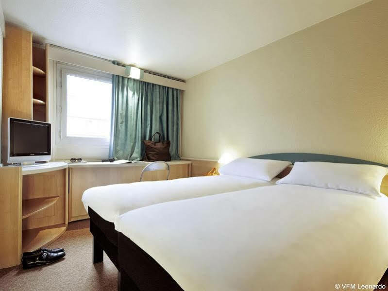 Ibis Amboise Hotel Exterior photo